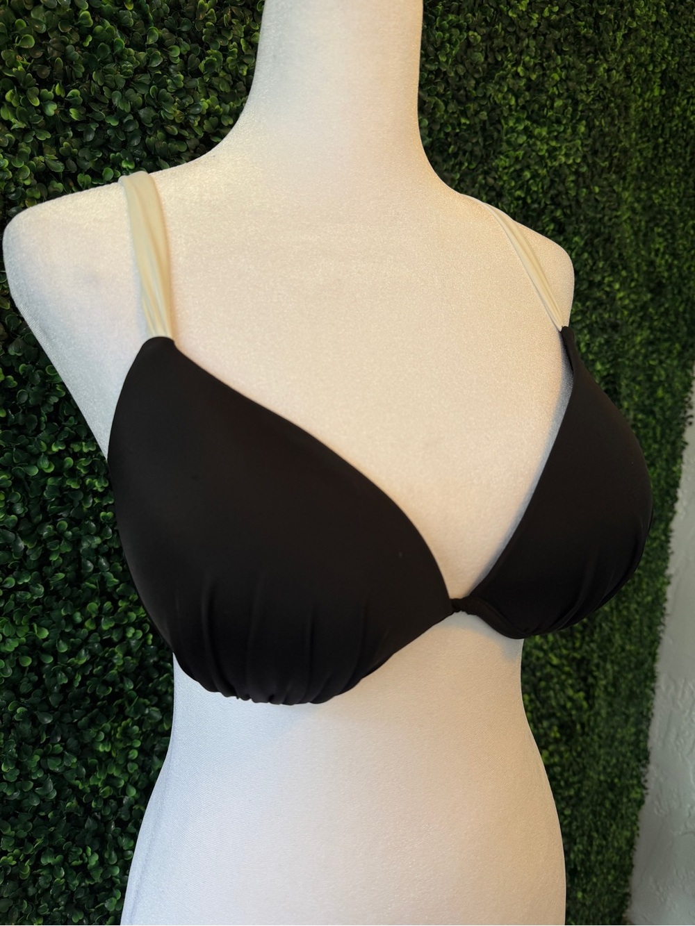 Victoria’s Secret Black Bikini Top with extra padding pushup 34DD